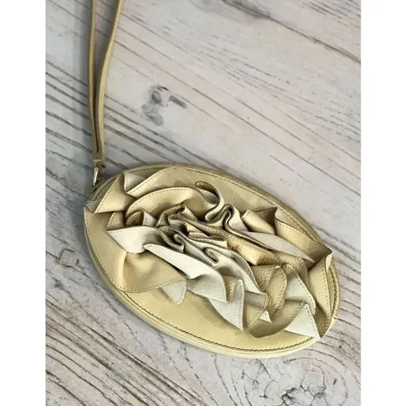 Yves Saint Laurent Leather Wristlet Clutch Rive Gauche Gold small Authentic - Picture 4 of 15